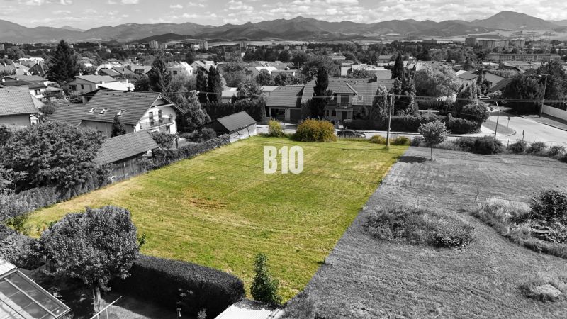 A plot for living in Martin with a view of houses and hills.