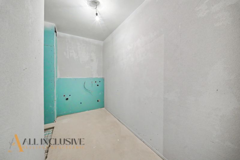 In Zlaté Klasy, there is an unfurnished room in a 2-room apartment.