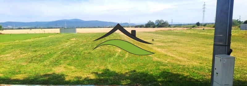 Land in Vybuchanec in Nacina Ves, suitable for living, with a view of the mountains.