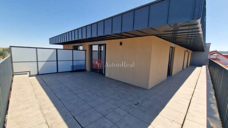 Terrace with tiles at a 3-room apartment on Hviezdoslavova Street, Poprad.