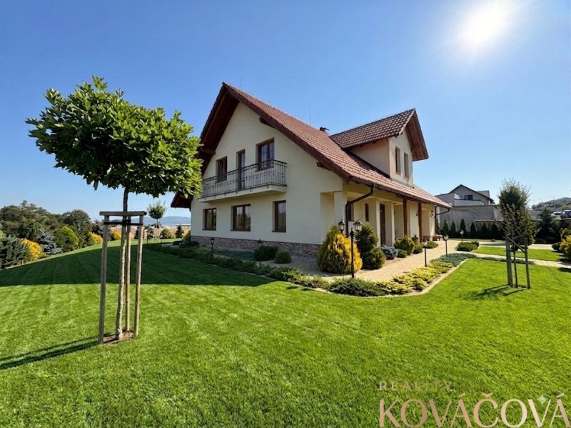 A family house in Trenčianska Turná with a spacious garden and beautifully maintained lawn.