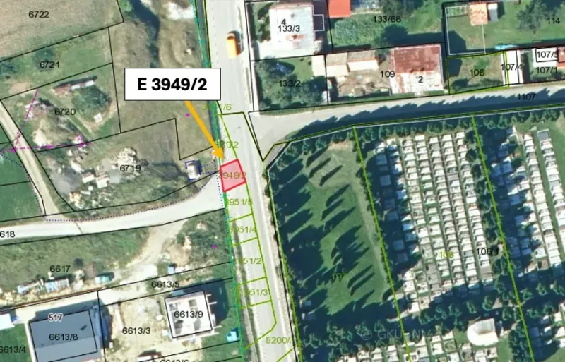 The cadastral map in Vyšné Ružbachy shows the division of plots of special properties.