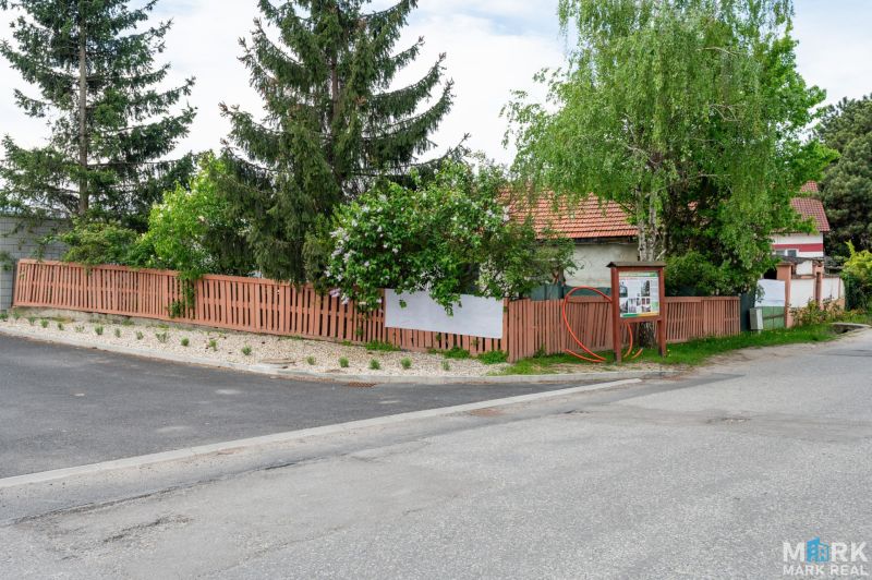 Plot of greenery on Kováčska Street in Dunajská Lužná, Land - housing.