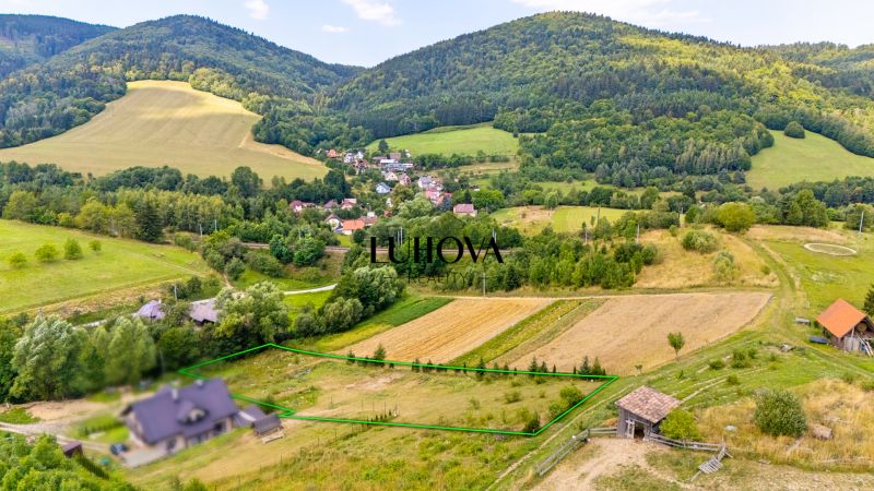 Residential plots in Lysá pod Makytou on Strelenka Street with a view of the hills.