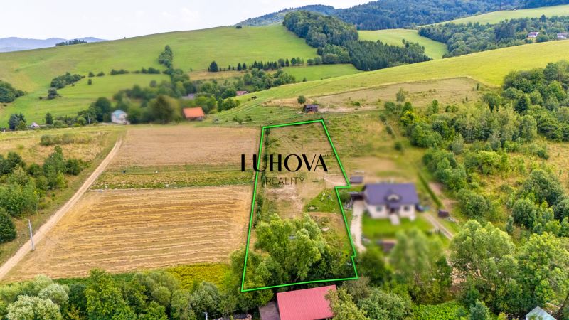 Plots - housing at Strelenka in Lysá pod Makytou surrounded by greenery and meadows.