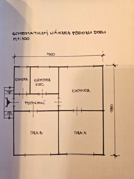 Schematic layout of a family house with a room, kitchen, bathroom, and pantry.