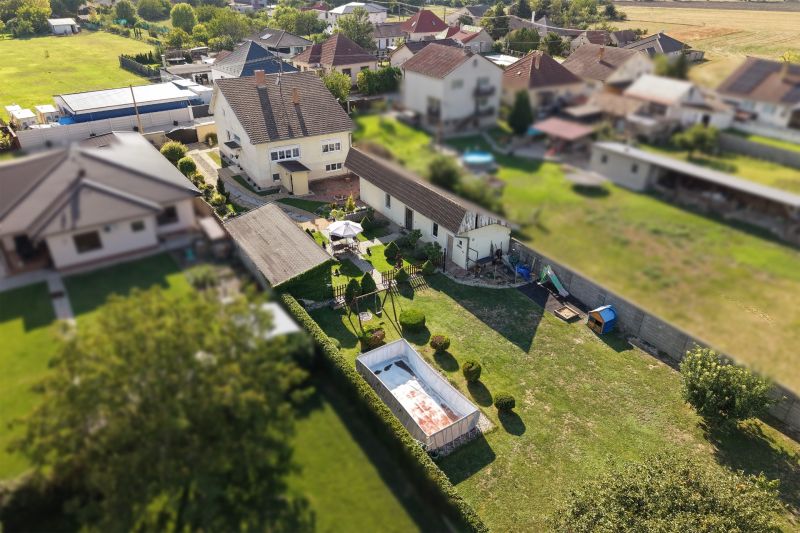 A family house in Vojtechovce, Nový Život has a large garden with a swimming pool and a terrace.