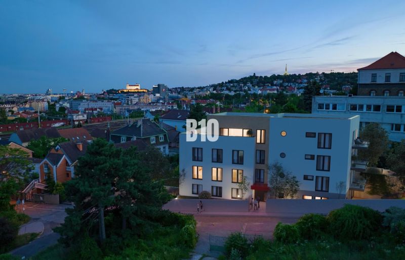 Night panorama from Pod Strážami Street in Bratislava III with a view of a 3-room apartment.