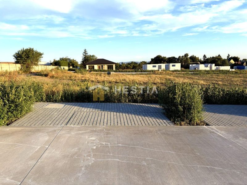 Plots - housing in Rovensko with a view of houses and open space.