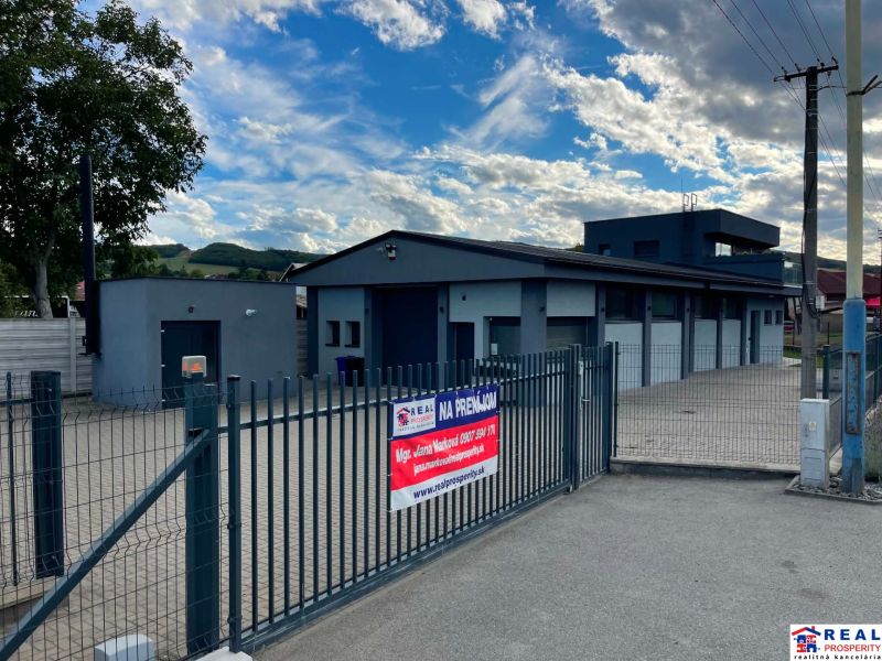 Warehouses and halls Kračúnovce with a single-story building and a locked premises.