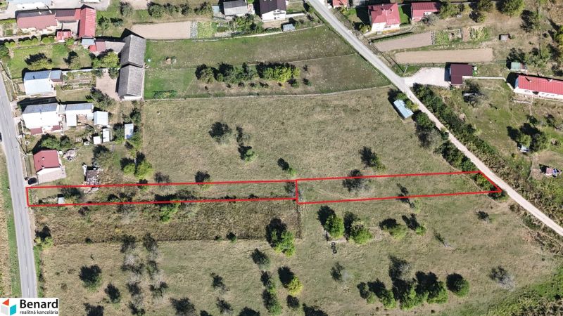 Lands - housing in Jarabina, with visible plots outlined in red.