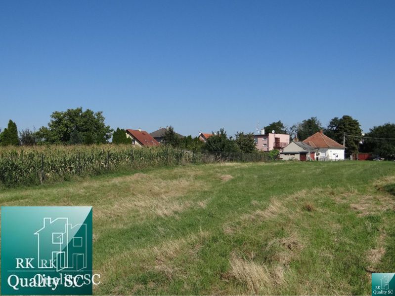 Plots - residential on Vrbová Street in Jelka, surrounded by nature and houses.