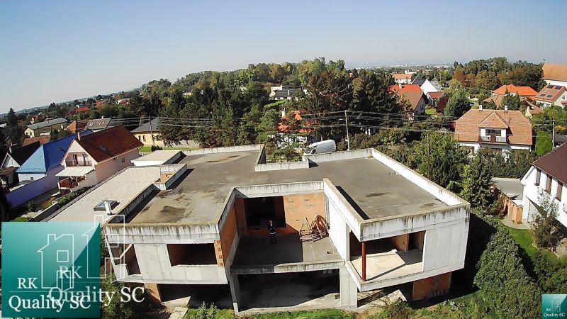 A family house in Kráľová pri Senci on Záhumenská Street, initial phase of construction.