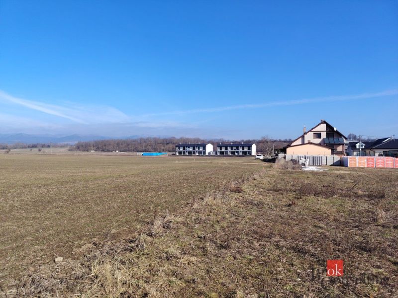 Plots - housing in Šarišské Michaľany with a view of uninhabited areas and houses.