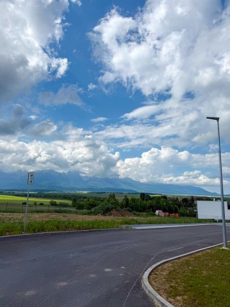 Family houses in Poprad with elegant facades and built-in garages.