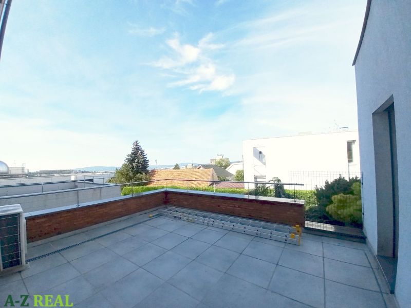 Terrace of a 4-room apartment with a view of the rooftops in Bratislava - Nové Mesto, Bardošova.