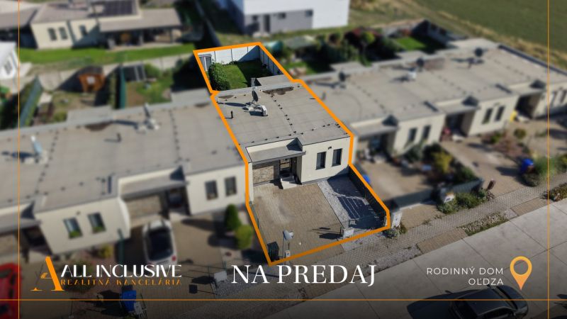 Family house in Oľdza with an inner courtyard and paved parking for sale.