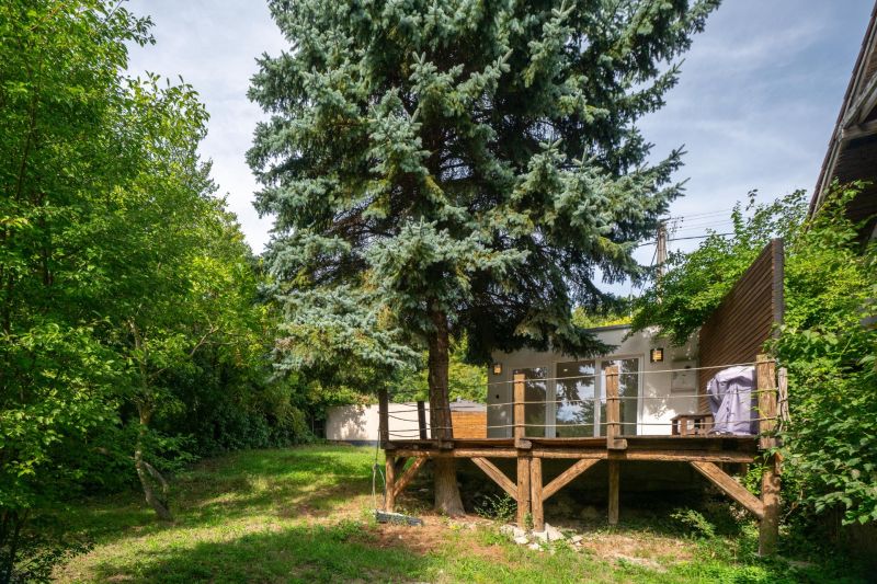 Recreational plots in Bratislava - Devín with a terrace and dense greenery on Devínska Road.