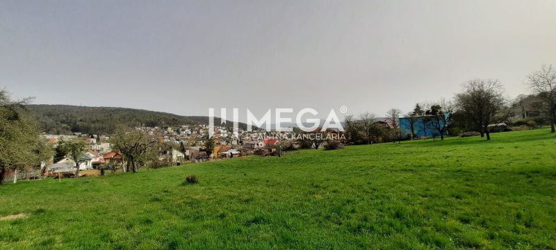 View from Brestovská Street on Family Houses in Humenné surrounded by greenery and nature.