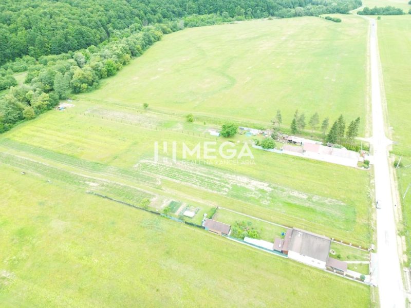 Meadow plots for housing in Zubné, surrounded by greenery and natural environment.