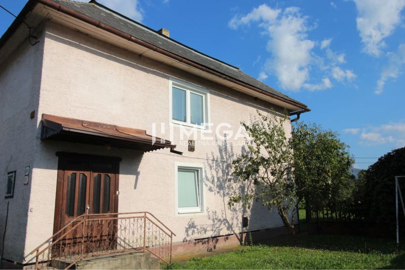 A family house on Staničná Street in Belá nad Cirochou with a simple facade and a garden.