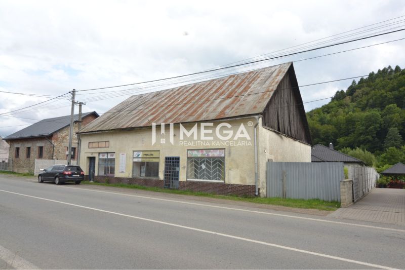 Commercial premises on Mieru Street in Stakčín with visible transport accessibility.