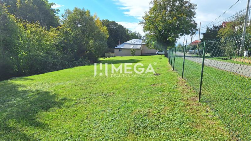 Garden on plots - living in the city of Staré, near Staré Street, fenced with a mesh.