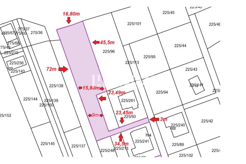 Land map for residential plots in Holčíkovce with precisely defined parcel dimensions.