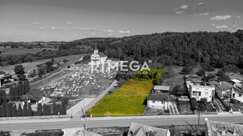 A plot for residential use in Slovenská Volová surrounded by greenery and countryside.