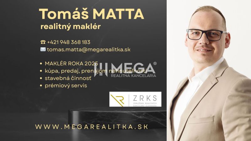 Real estate agent's business card with contacts and list of services.