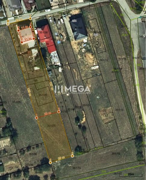 Aerial view of a real estate plan with plots and buildings in Mysline.