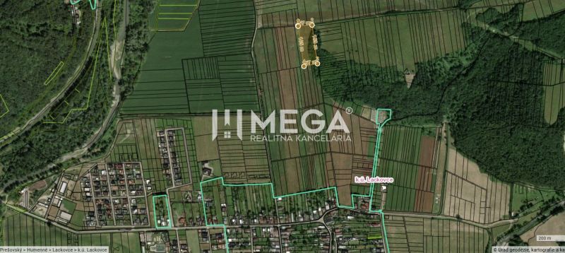 An aerial map shows agricultural and forest lands in Lackovce with parcel outlines.