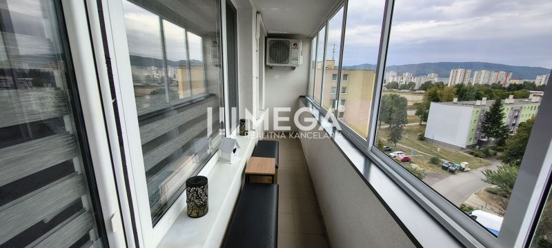 Balcony in a 3-room apartment on Puškinova Street, Humenné with a view of the city.