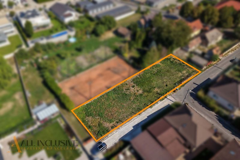 Plots - housing on Malé Blahovo Street in Dunajská Streda surrounded by greenery.