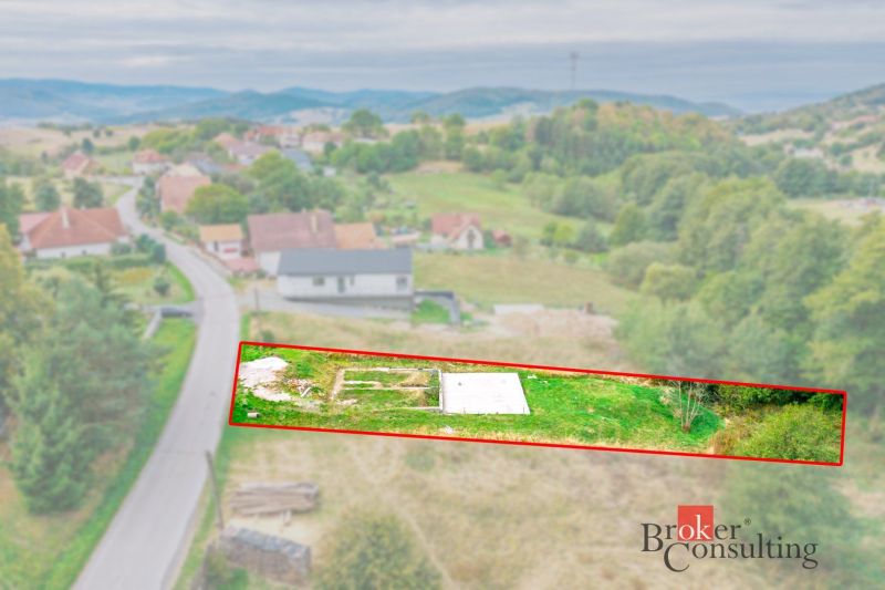 Plots - housing in Detva on gently sloping terrain with a view of nature.